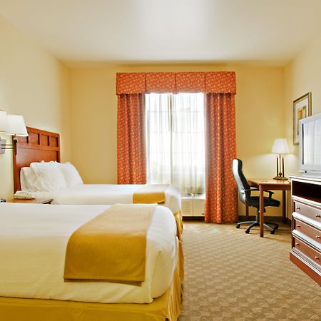 Holiday Inn Express Hotel & Suites Levelland By Ihg Exterior foto