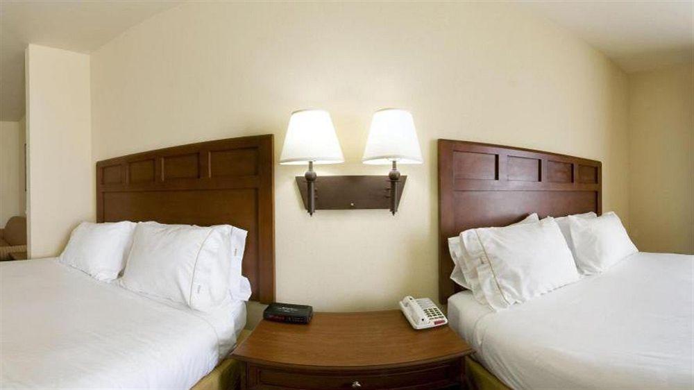 Holiday Inn Express Hotel & Suites Levelland By Ihg Exterior foto